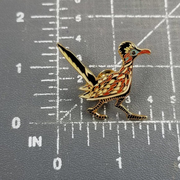 Greater Roadrunner Bird Enamel Lapel Pin Animal Jewelry Black Blue Red White - Picture 2 of 4